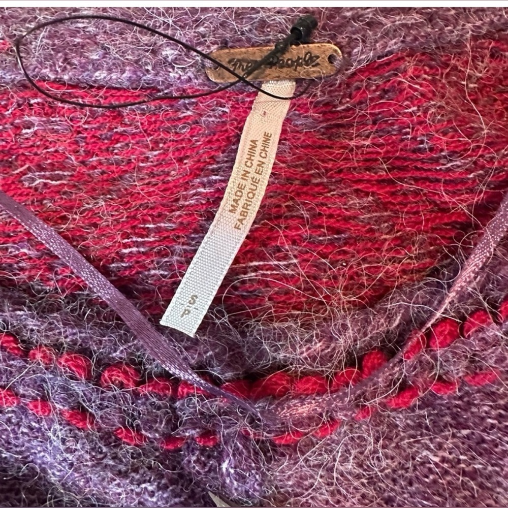 Free People Wool and Alpaca Blend Purple and Red Cropped Sweater❤️ - Picture 9 of 11